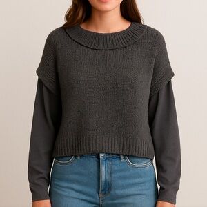 Free People Oversized slouchy Mock Neck Cable Knit Sweater Size Medium